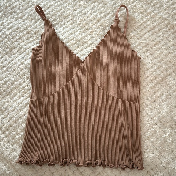 La Hearts Tops - brown crop tank